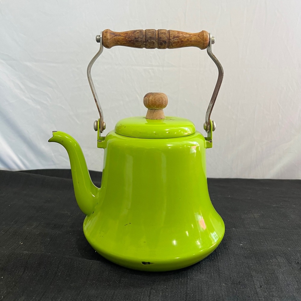 Vintage Lime Green Enamel Tea Kettle Retro Mid Century Wood‎ Handle Teapot 910